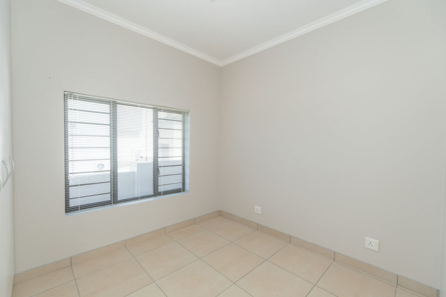 To Let 3 Bedroom Property for Rent in Lovemore Heights Estate Eastern Cape